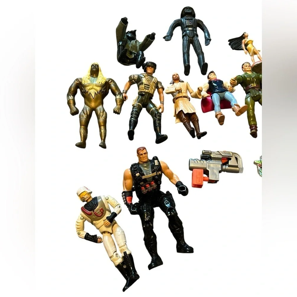 Lot of Vintage Action Figures As Is G.I. Joe Peter Pan, Power Ranger, Star Wars - Picture 2 of 10